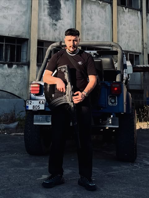 Vito349 dış mekân portresi